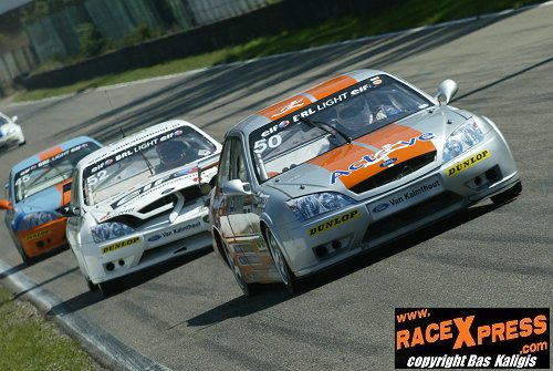 BRL Light: Joop Claessens gevolgd door Marijn van Kalmthout en Andre van den Broek